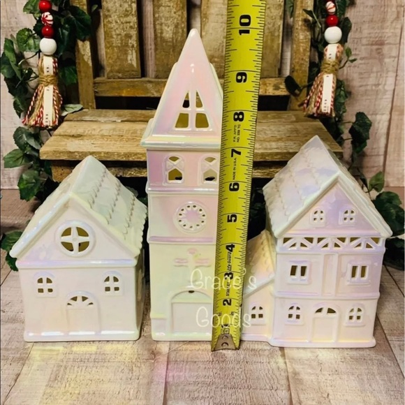 Retired VHTF 3 Piece Pearlized Porcelain Illuminated Village - Picture 9 of 9